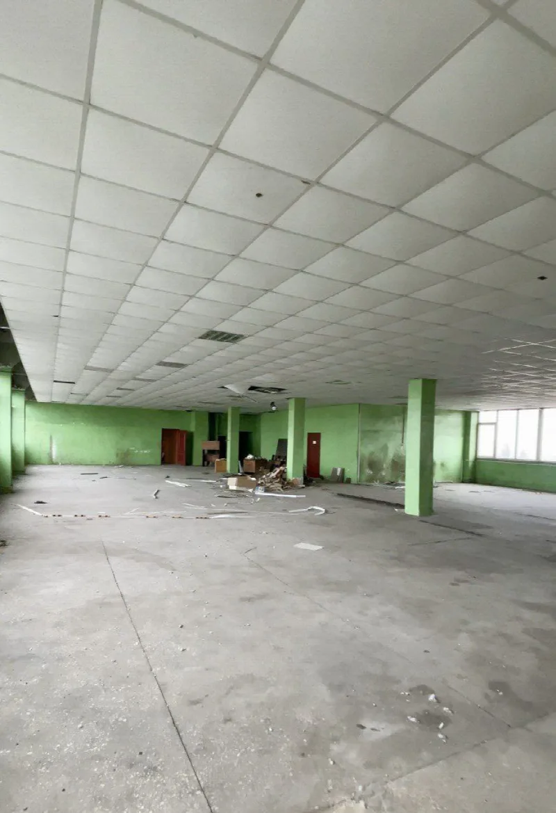 Commercial, 7 000 m², Peresyp
