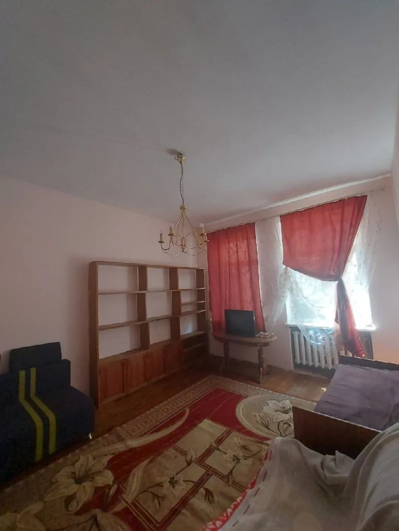 3-кімнатні, 105 м²