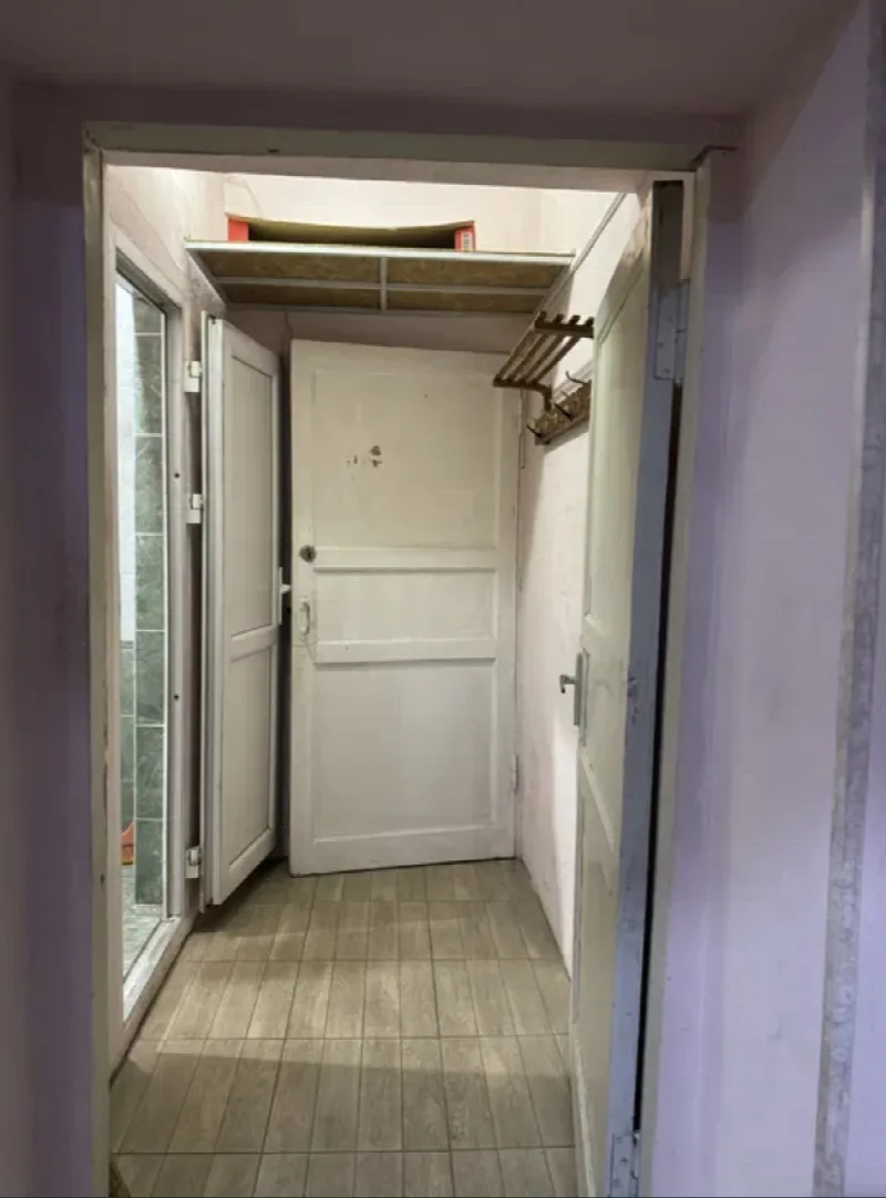 Коммерция, 44 м², Центр