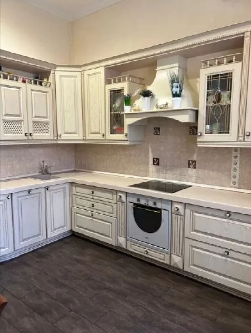 7-кімнатна квартира, 307 м², Центр