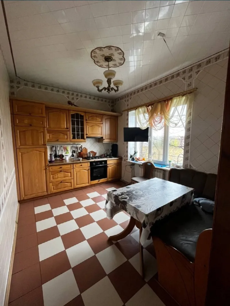 5-кімнатний будинок, 228 м², Слобідка