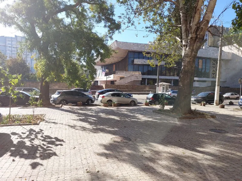 2-комнатная квартира, 98 м², Центр