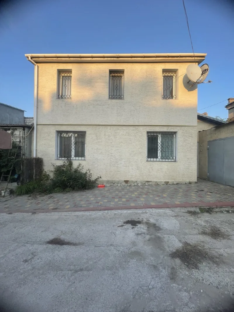 5-кімнатні, 125 м²