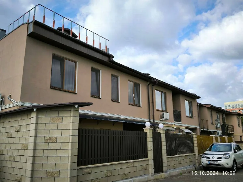 3-кімнатний будинок, 110 м², Таунхауси Академічне містечко, Котовського