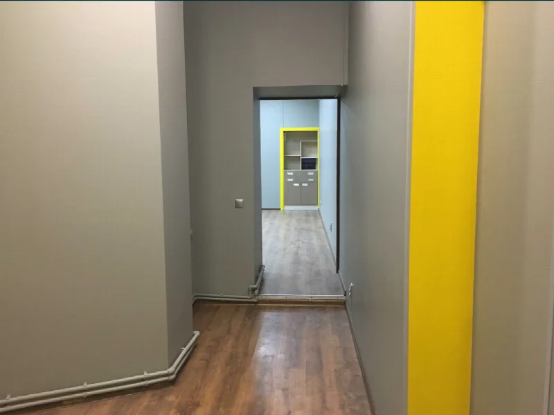 4-кімнатні, 186 м²