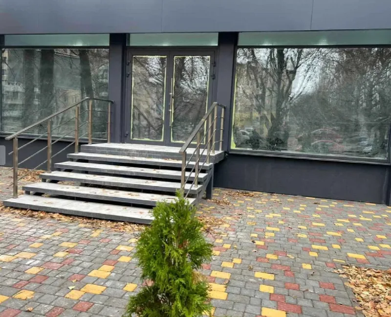 Commercial, 90 m², Tairova