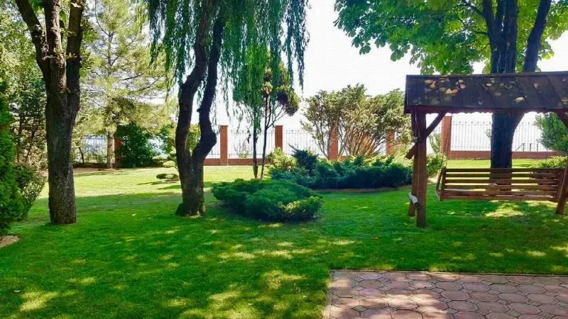 5-кімнатний будинок, 220 м², Совіньйон