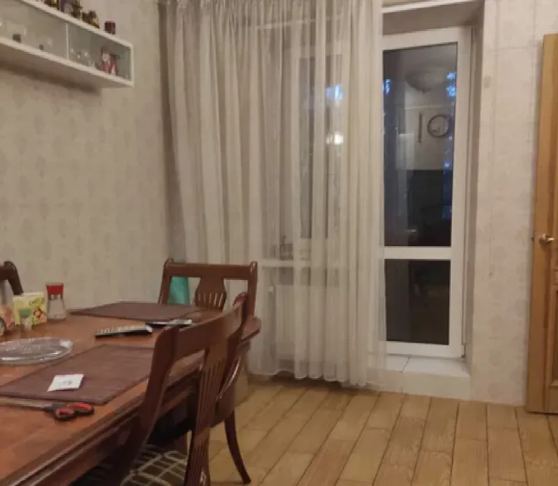 4-кімнатна квартира, 97 м², Молдаванка
