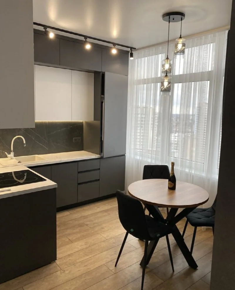 1-кімнатні, 40 м²