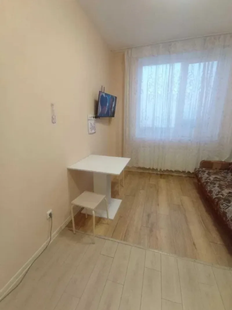 1-кімнатні, 18 м²