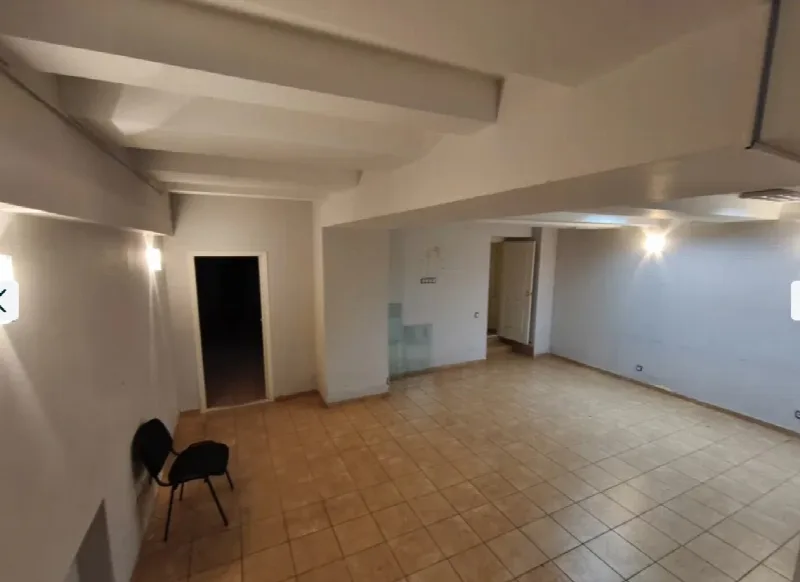 Комерційна, 86 м², Центр