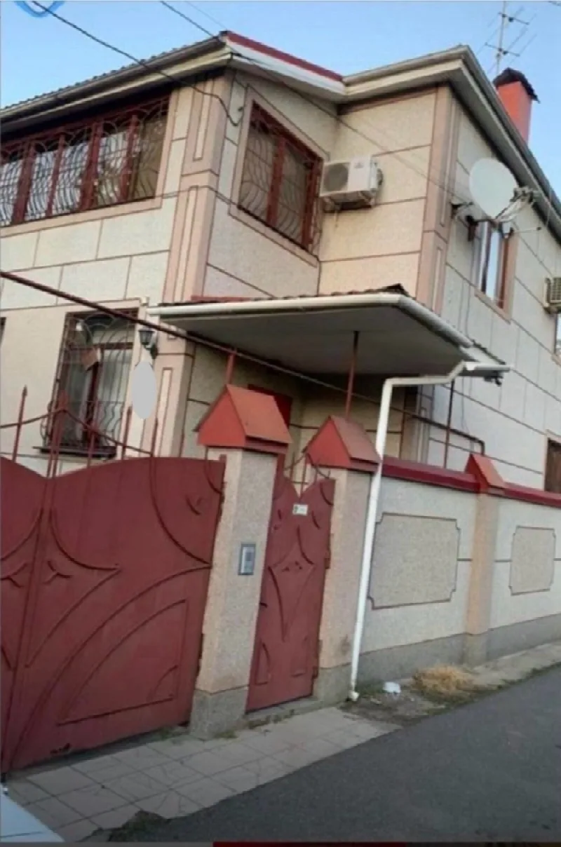 4-кімнатний будинок, 240 м², Слобідка