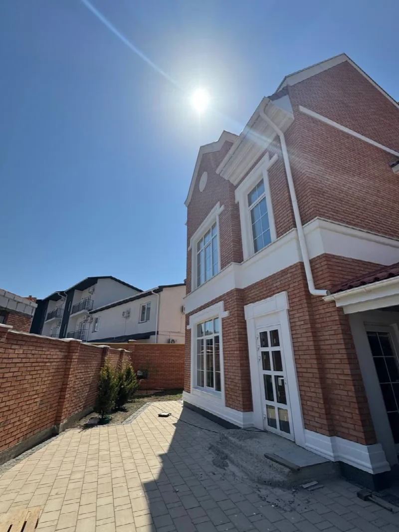 3-кімнатний будинок, 237 м², Альпійський-3, Дача Ковалевського