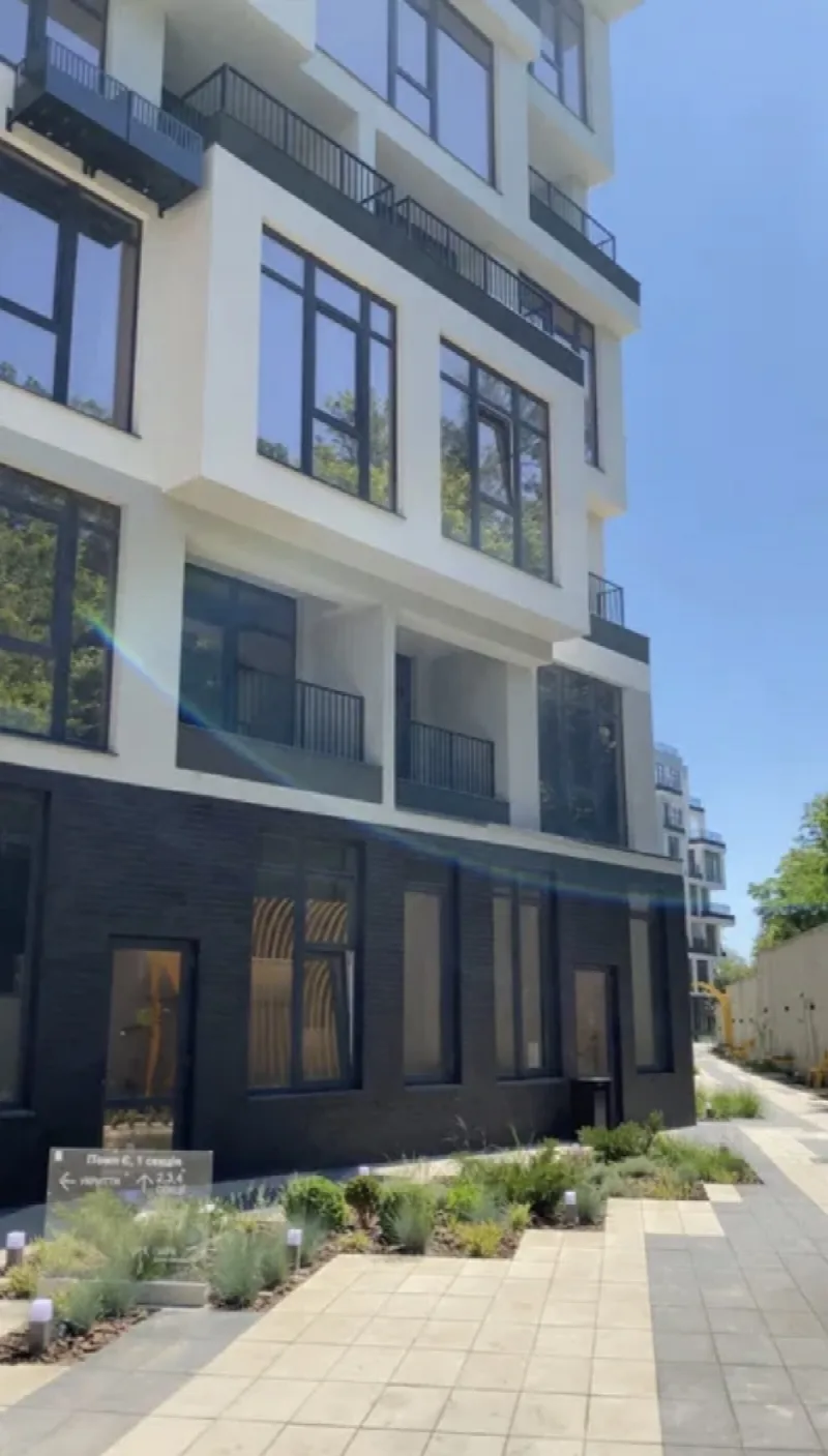 2-кімнатні, 84 м²
