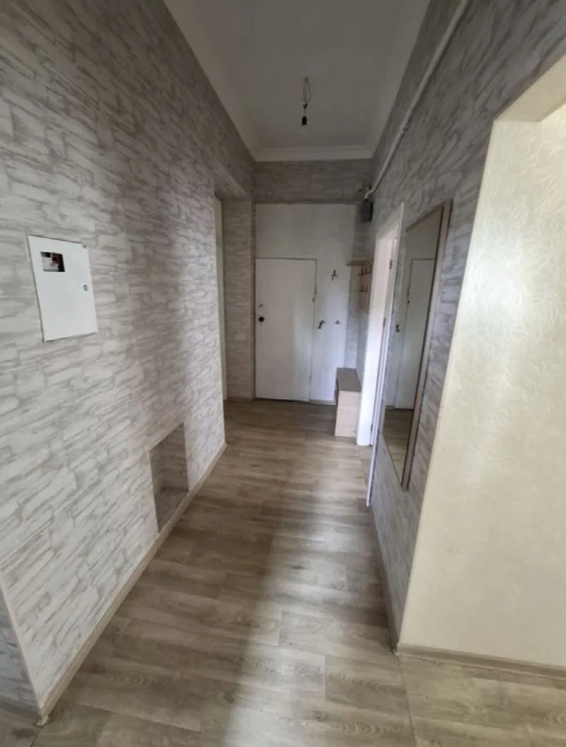 3-комнатная квартира, 75 м², Центр