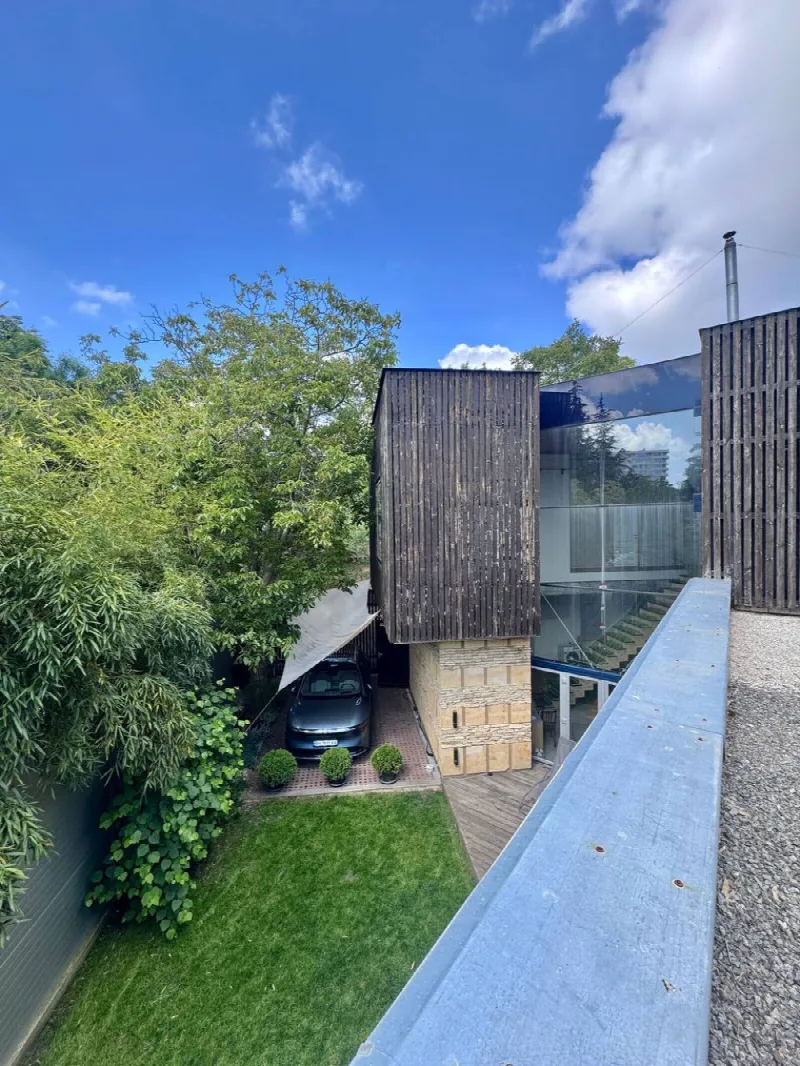 5-кімнатний будинок, 315 м², Таїрова