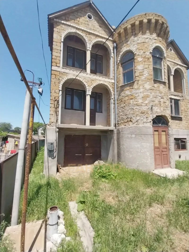Будинок 268 м², ділянка 6 сот., вул. Шевченка, Березівка