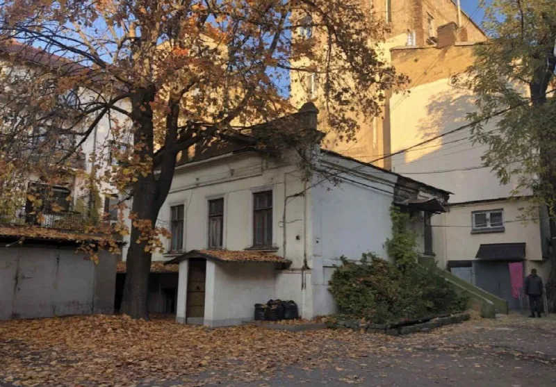 Комерційна, 84 м², Центр