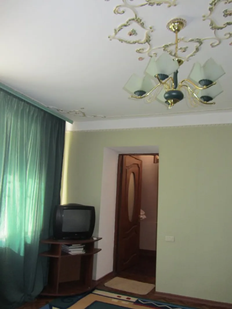 2-кімнатні, 75 м²