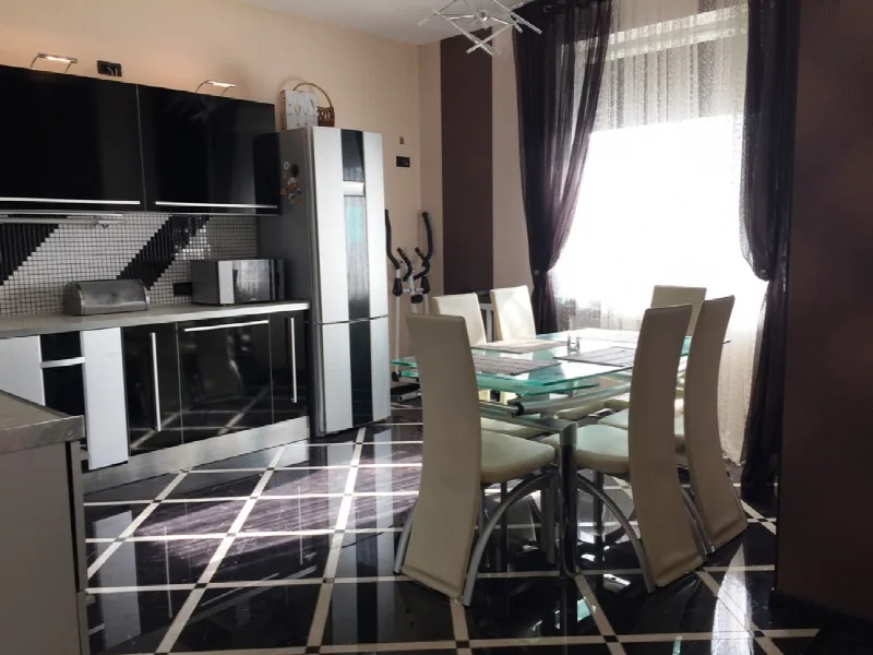 2-комнатная квартира, 77 м², Чудо город, Фонтан