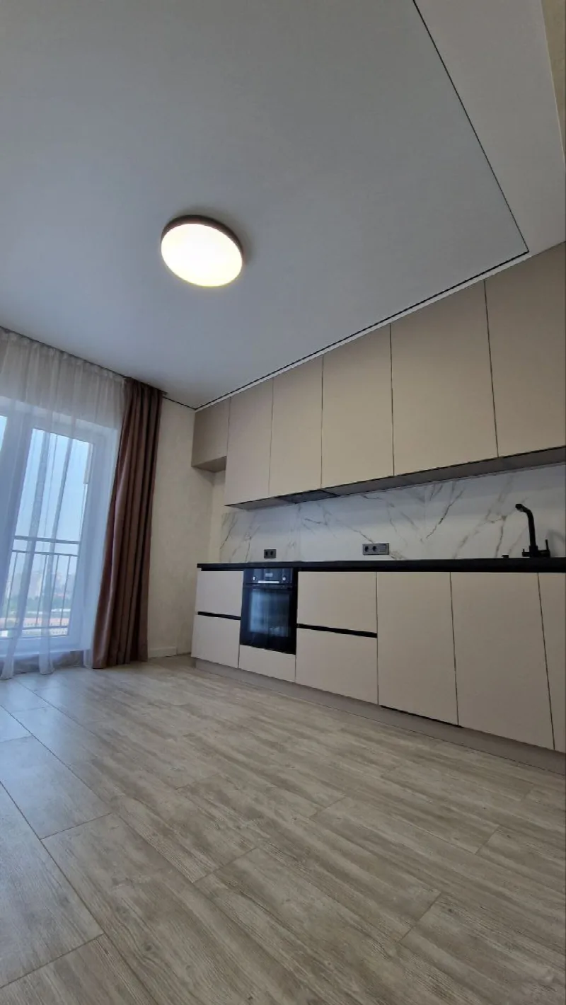 1-кімнатні, 43 м²