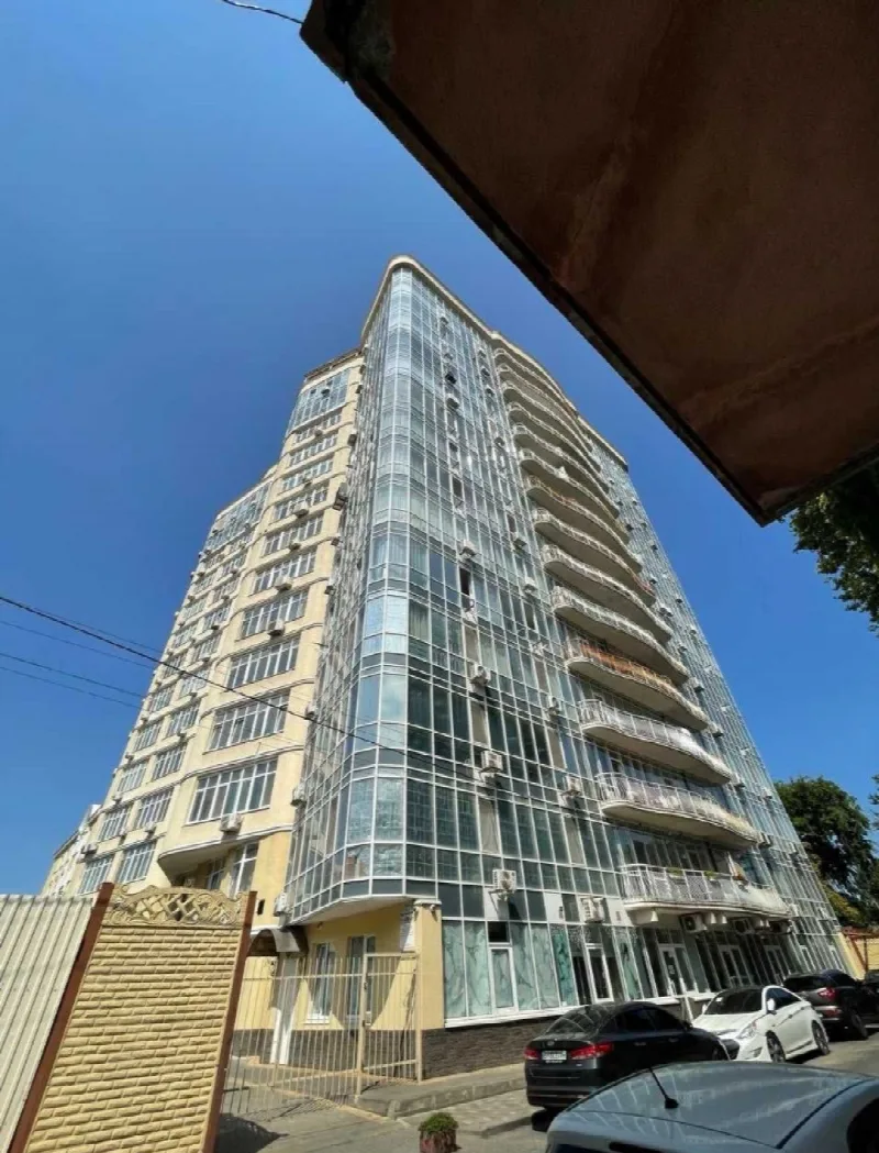 2-кімнатні, 76 м²
