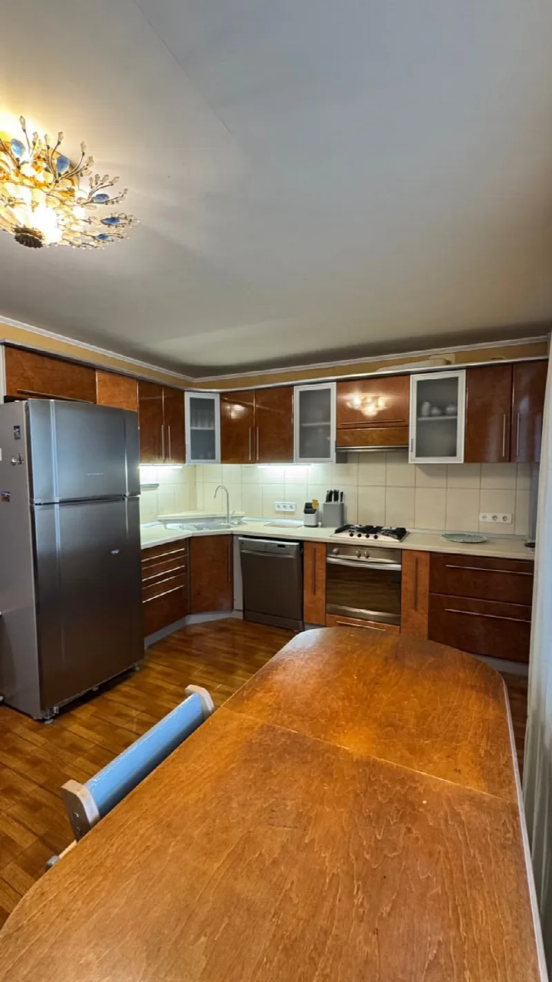 2-кімнатні, 94 м²