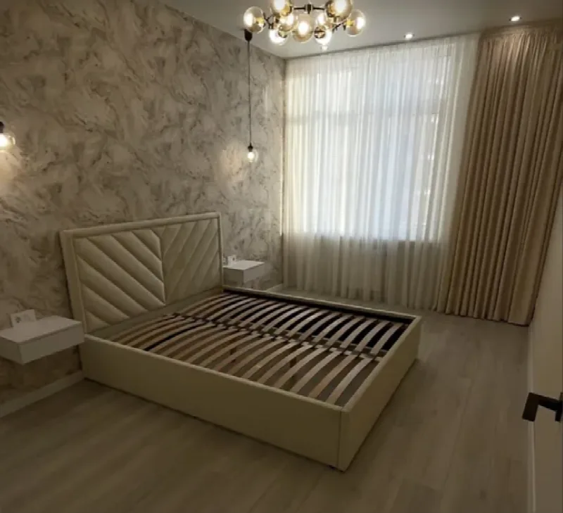 1-кімнатні, 42 м²