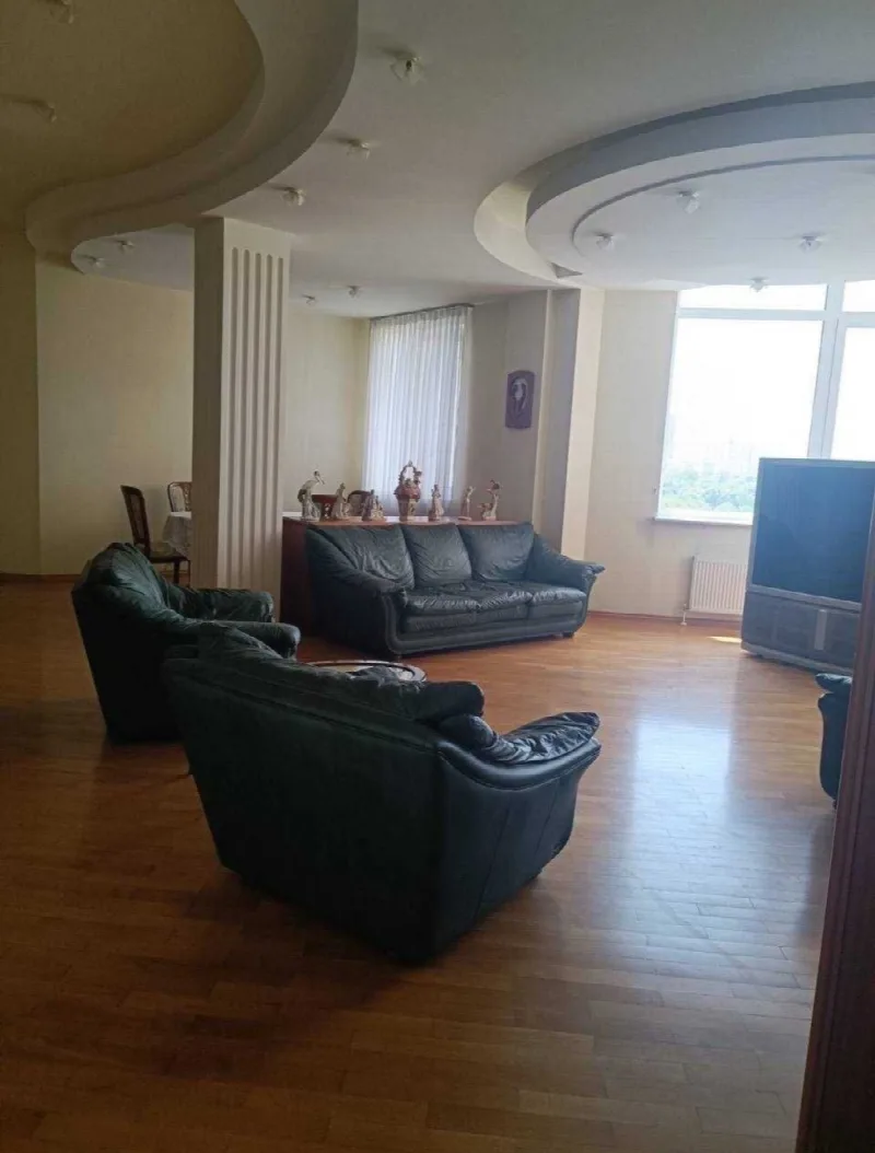 3-room apartment, 175 m², The Klimovskyi building, Shevchenko-Frantsuzkyi