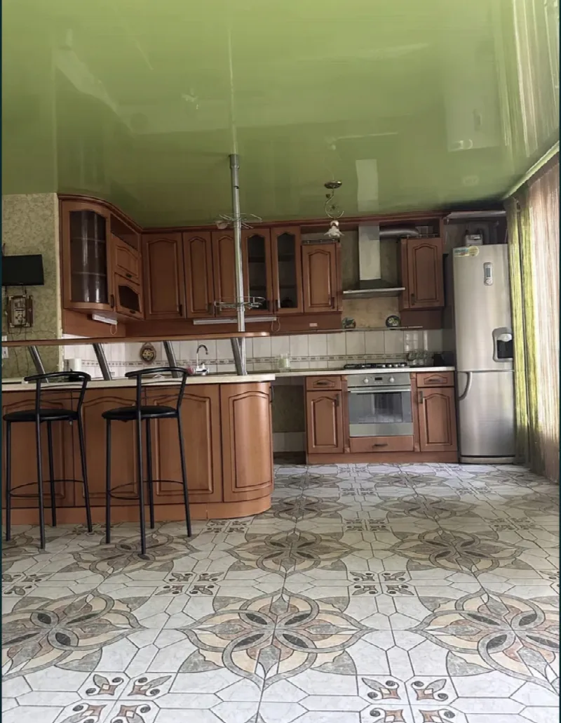 2-кімнатні, 85 м²