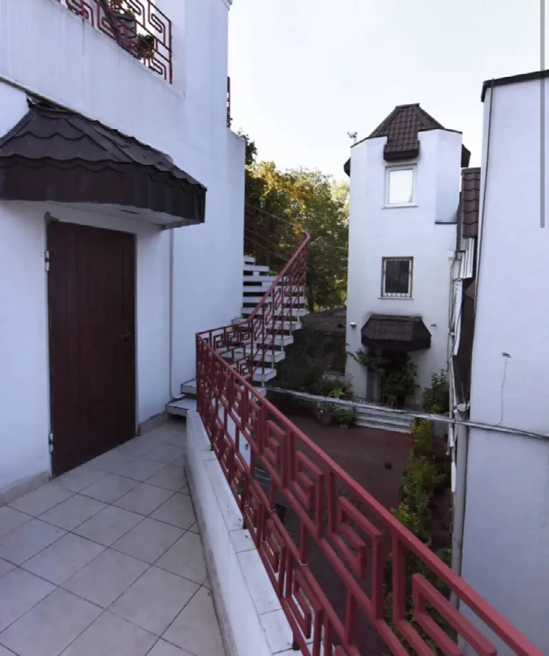 8-кімнатний будинок, 475 м², Фонтан