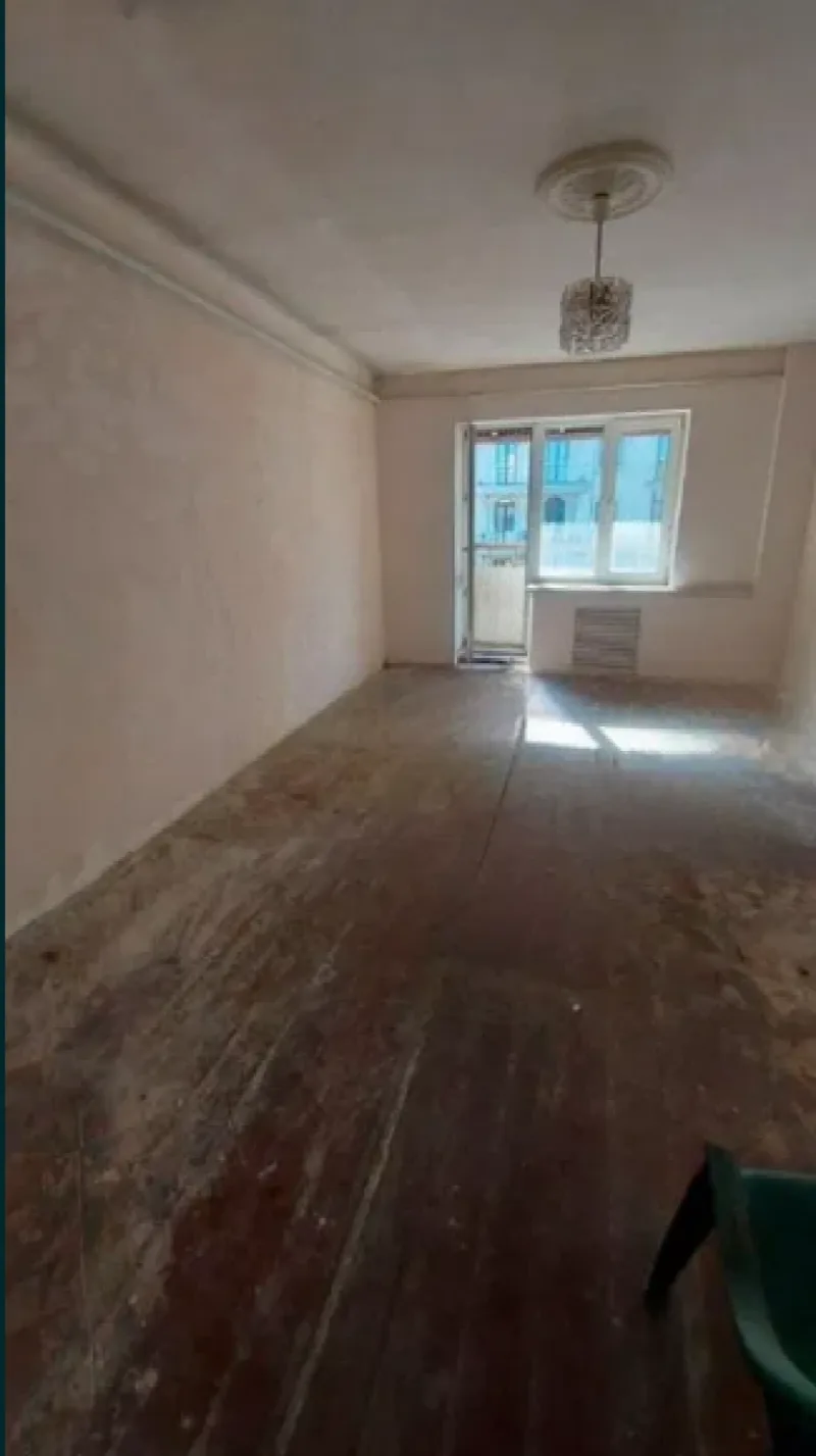 3-комнатная квартира, 77 м², Центр