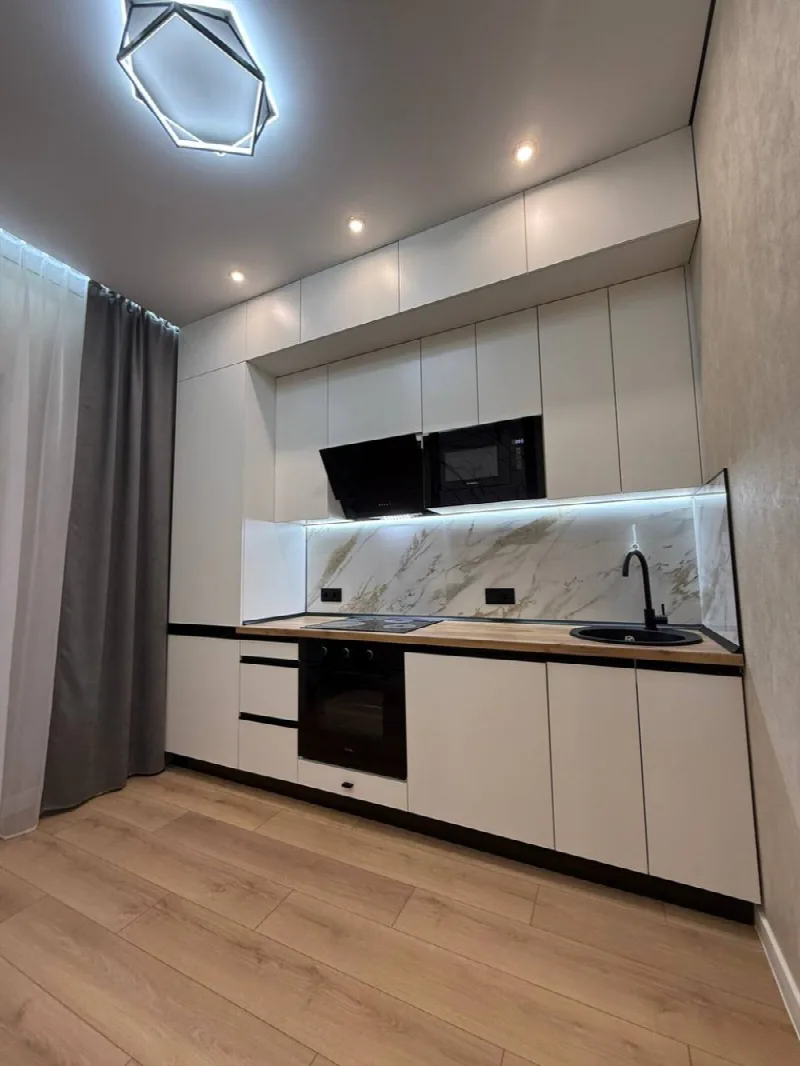 1-кімнатні, 43 м²