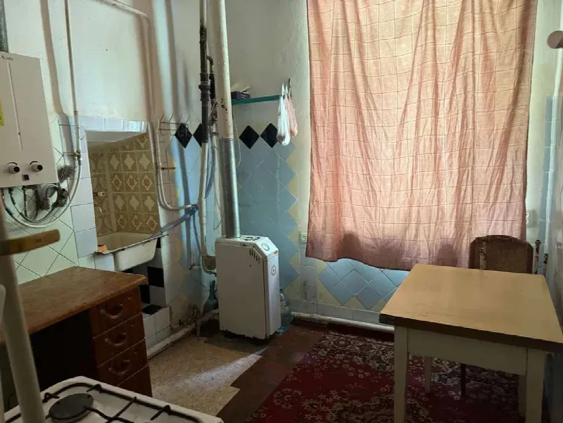 3-кімнатна квартира, 68 м², Центр