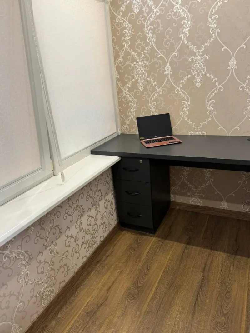 1-кімнатні, 42 м²