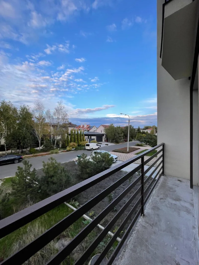 5-кімнатний будинок, 230 м², Совіньйон