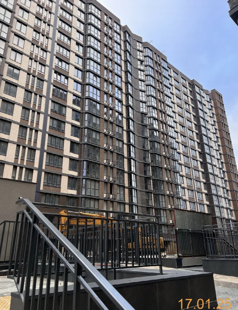 2-кімнатні, 79 м²
