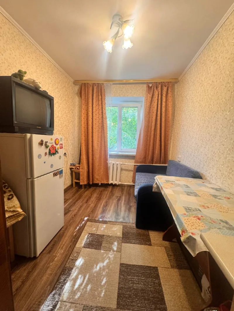 1-кімнатні, 9 м²
