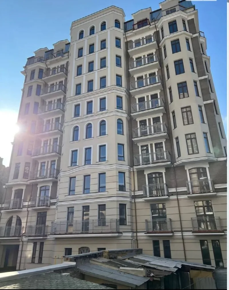6-кімнатна квартира, 219 м², Віндзор, Центр