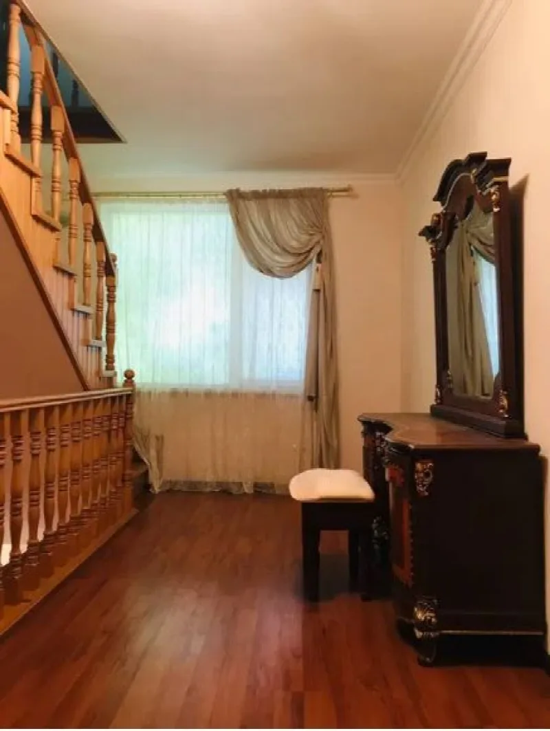 3-комнатная квартира, 85 м², Бурлачья Балка