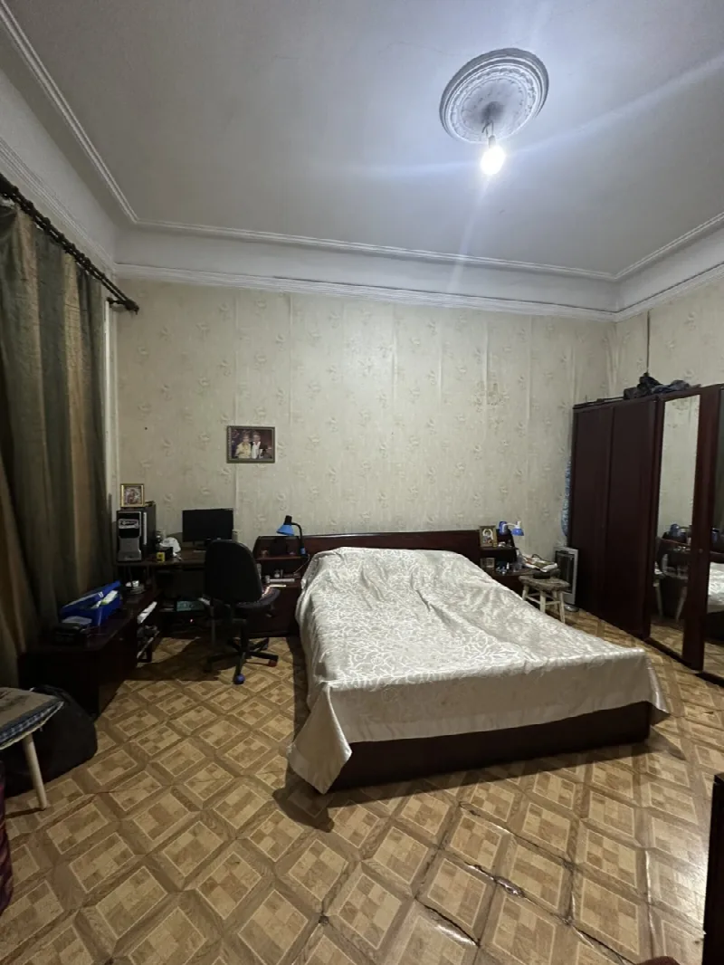 3-комнатная квартира, 80 м², Центр