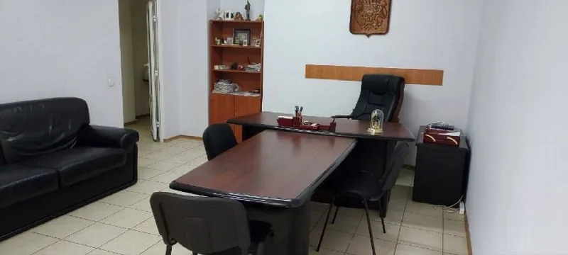 3-кімнатні, 94 м²