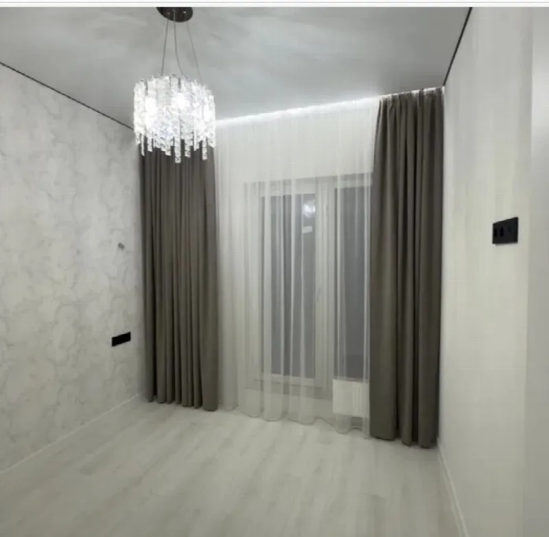 3-комнатная квартира, 60 м², 65 Жемчужина, Фонтан