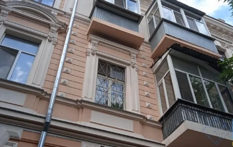 5-комнатная квартира, 135 м², Центр
