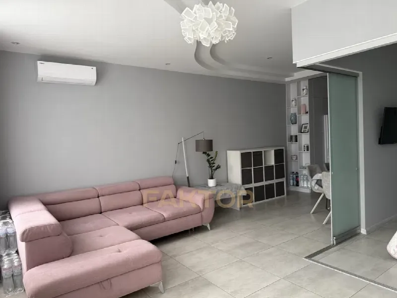 1-комн. квартира 57 м², этаж 4/21, Фонтан, ул. Макаренко