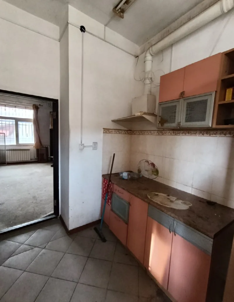 8-кімнатний будинок, 263 м², Таїрова