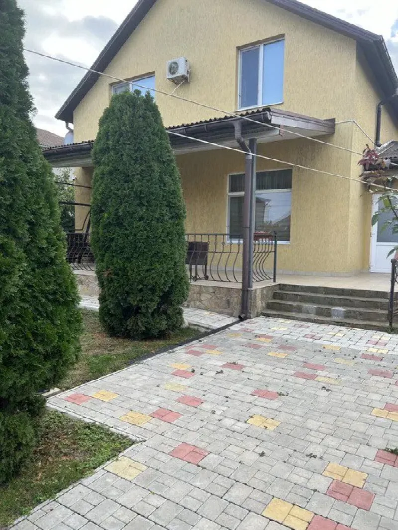 3-кімнатний будинок, 215 м², Фонтанка