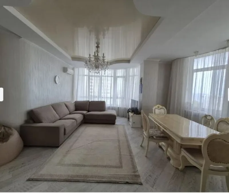 3-кімнатна квартира, 118 м², Шевченко-Французький