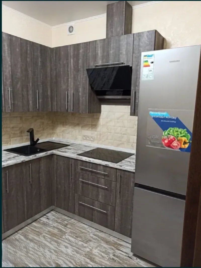 1-кімнатна квартира, 36 м², Золоті Стовпи, Слобідка