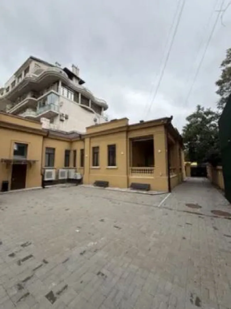 10-кімнатний будинок, 400 м², Совіньйон